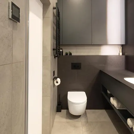 Apartmán Traugutta 74 - Premium Elegance Loft - Sauna, Silowna - - Fair *